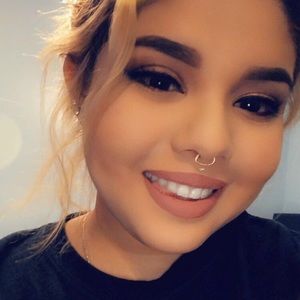 Meet your Posher, Viviana